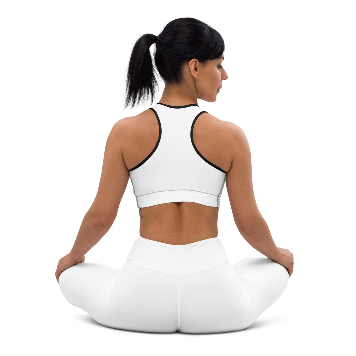 VVINONA Padded Sports Bra in black – back view